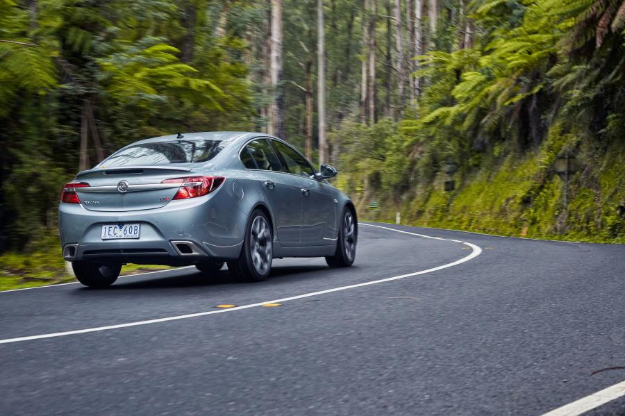  Holden Insignia VXR 2015 года  (фото 14 из 16)